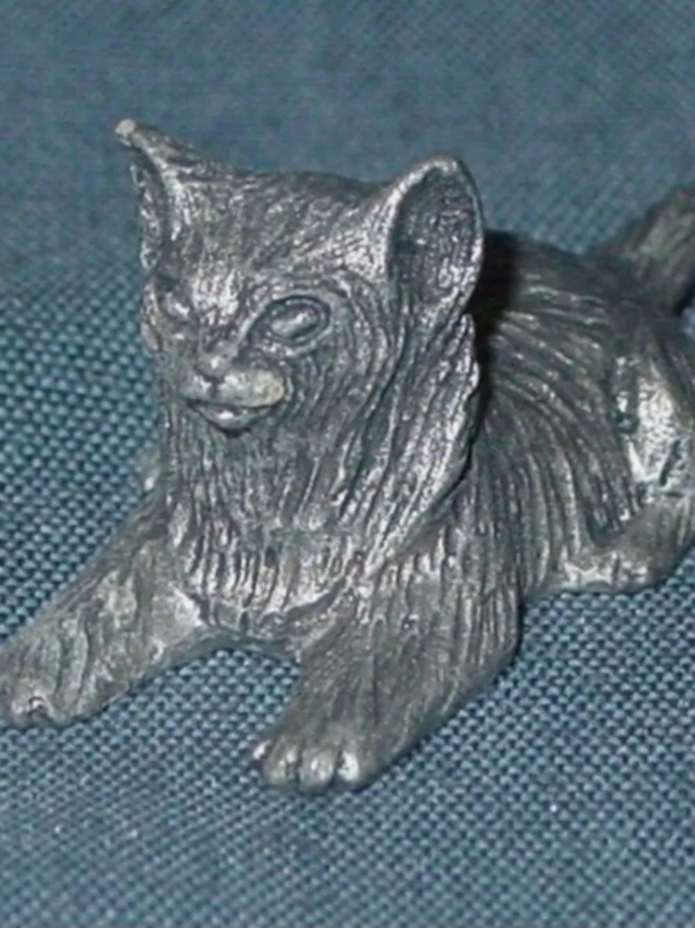 Vintage  Hudson Pewter Cat Figurine Wilson Vintage Made in USA Miniature